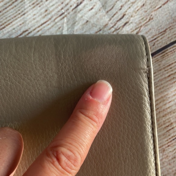 Kate Spade Leather Wallet - Picture 8 of 11